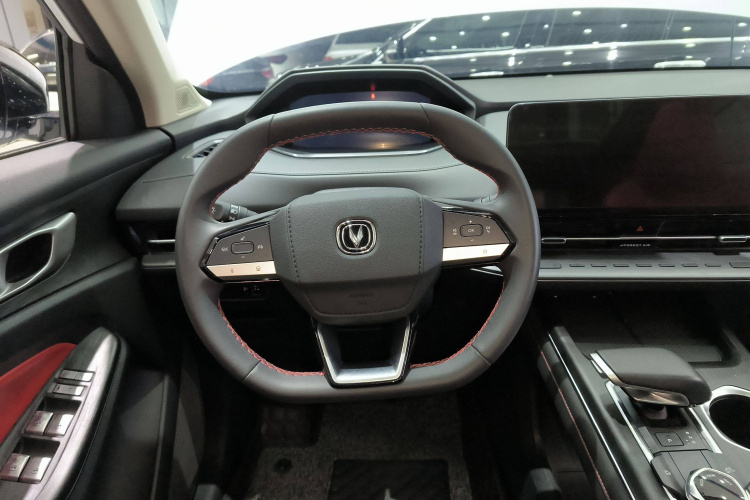 长安CS55PLUS 2022款 第二代 1.5T DCT尊贵型局部细节13