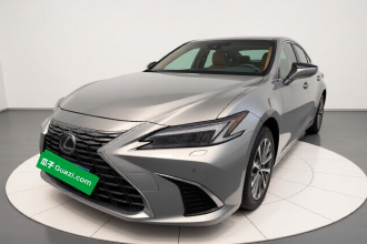 雷克萨斯ES 2025款 200 臻享版