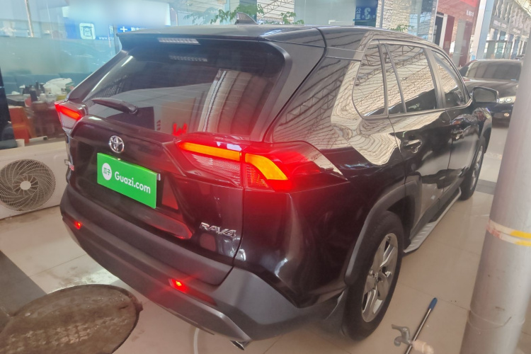 丰田 RAV4荣放 2021款 2.0L CVT两驱风尚版车身外观7