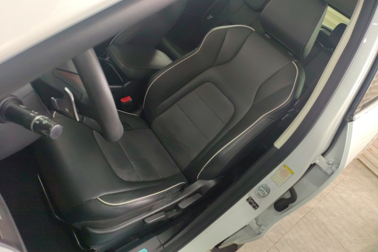 哈弗H6 2021款 国潮版 1.5T 自动都市版局部细节19