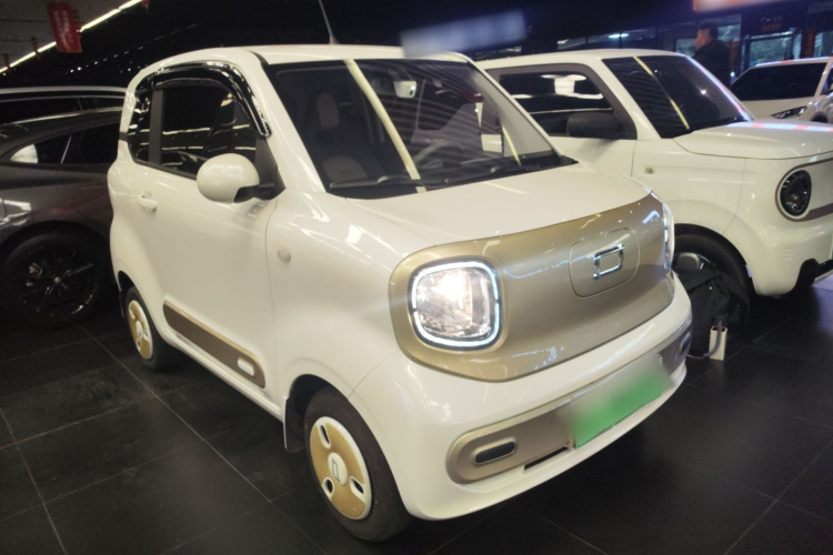 奔腾小马 2025款 222km 灵动马车身外观3