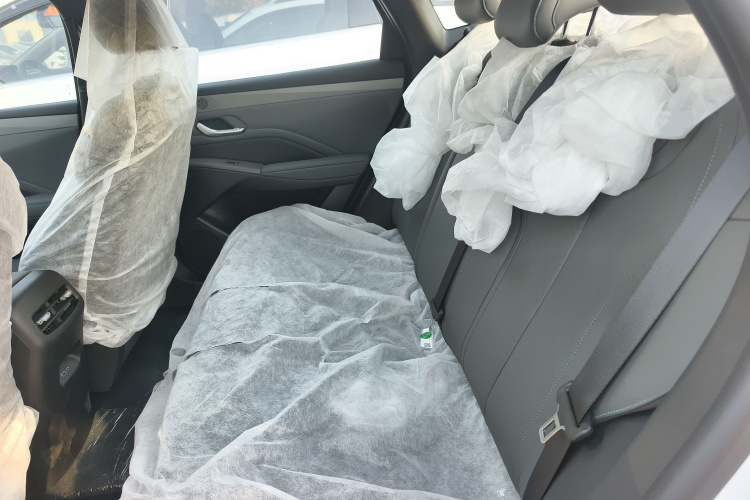 比亚迪 秦PLUS 2025款 DM-i 智驾版 128KM进取型中控内饰7004