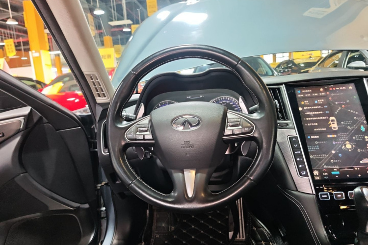 英菲尼迪Q50 2014款 2.0T 豪华运动版中控内饰13