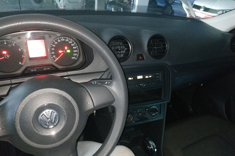 大众 捷达 2015款 1.6L 自动时尚型中控内饰12