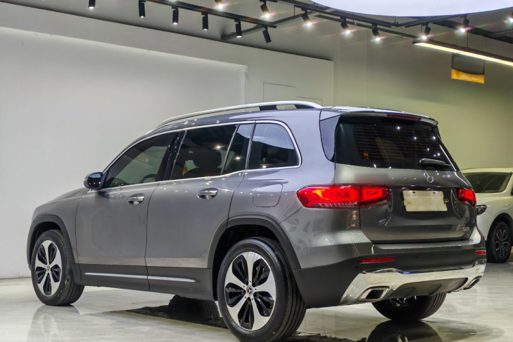 奔驰GLB 2022款 GLB 200 时尚型车身外观6005