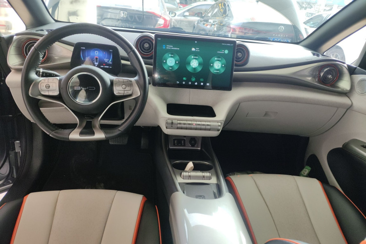 比亚迪 海豚 2021款 405km 时尚版中控内饰12