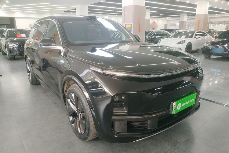 理想汽车 理想L9 2022款 Max车身外观3