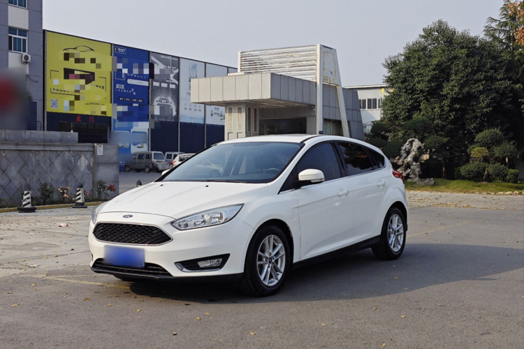 福特 福克斯 2015款 两厢 EcoBoost 180 自动精英型车身外观6005