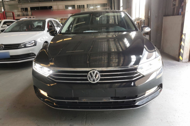 大众 迈腾 2017款 330TSI DSG 尊贵型车身外观6001