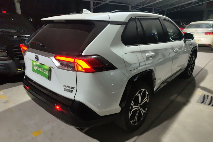 丰田 RAV4荣放双擎E+ 2021款 2.5L 四驱旗舰Pro车身外观7