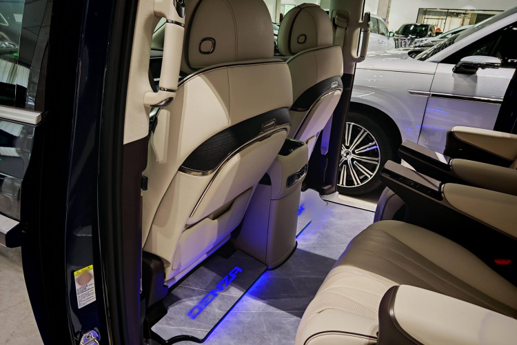 腾势D9 2024款 DM-i 980 四驱尊荣型中控内饰7008