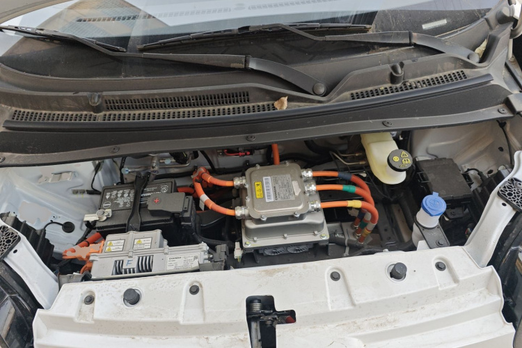 长安启源 长安Lumin 2024款 130km 清悦款机舱底盘24