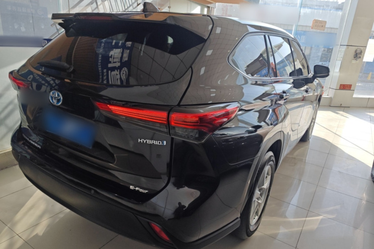 丰田 汉兰达 2022款 双擎 2.5L 四驱精英版 7座车身外观6005