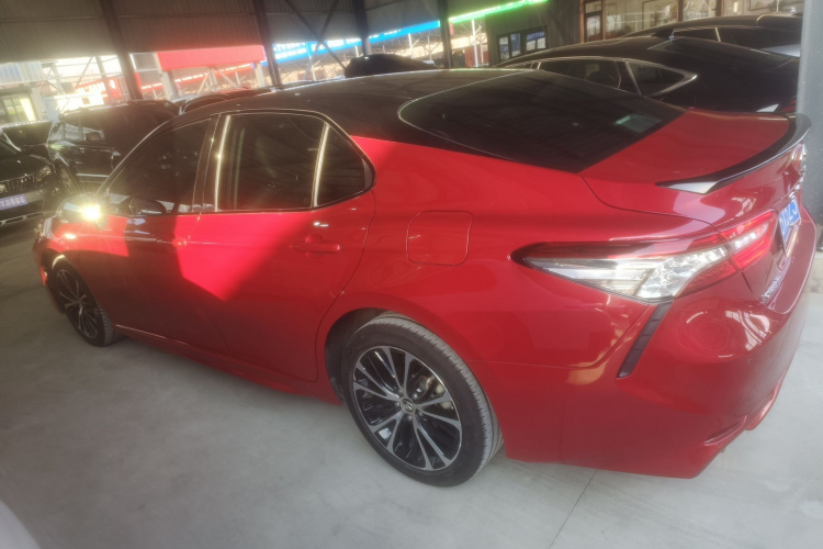 丰田 凯美瑞 2019款 双擎 2.5HS 锋尚版 国VI车身外观6003