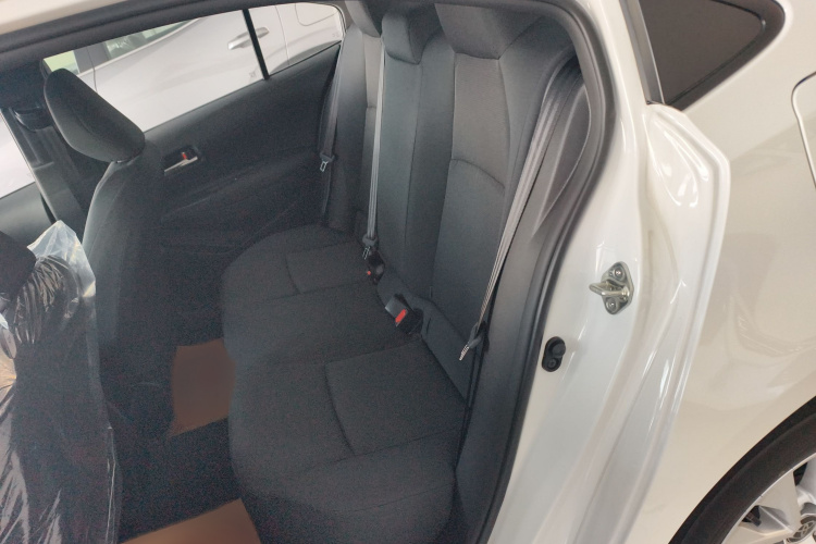 丰田 卡罗拉 2024款 1.2T 先锋版中控内饰7001