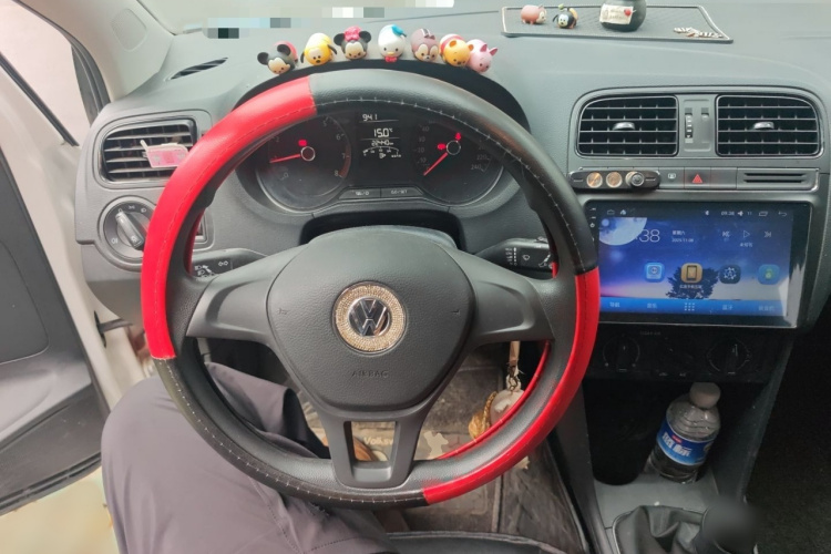 大众 Polo 2016款 1.4L 手动风尚型局部细节13