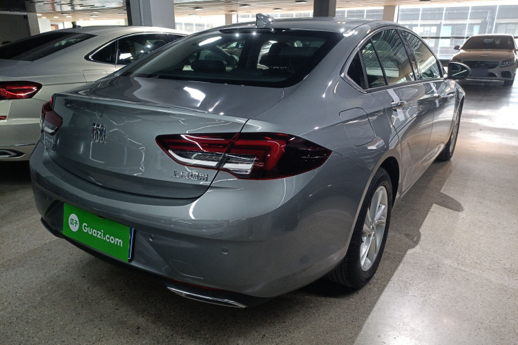 别克 君威 2024款 25T 超享版车身外观6005