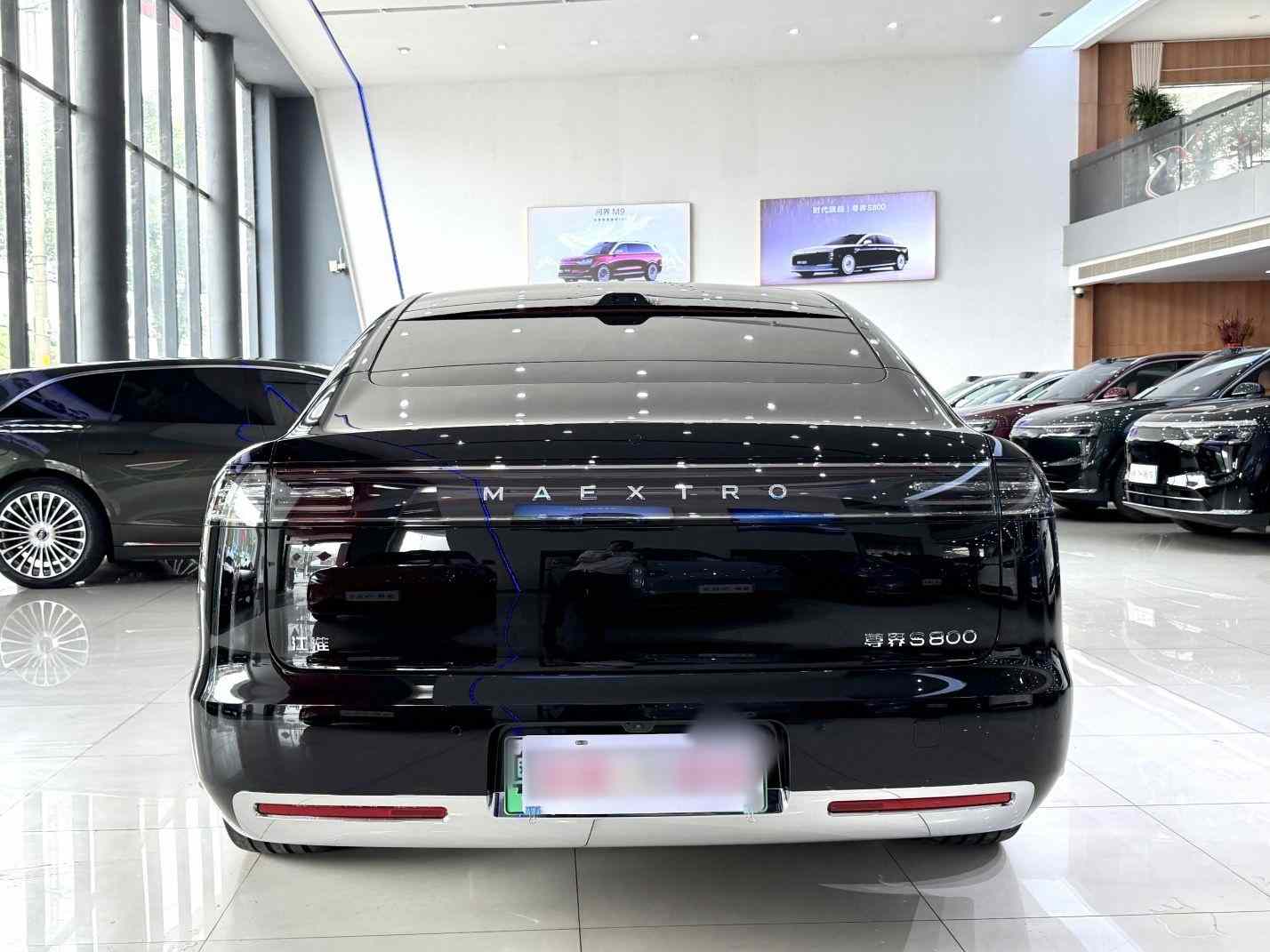 鸿蒙智行 尊界S800 2025款 增程 星辉尊享版 5座 (192线激光雷达）(4)