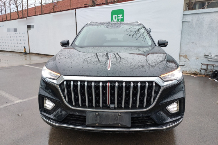 红旗HS5 2022款 改款 2.0T 智联旗享版车身外观2