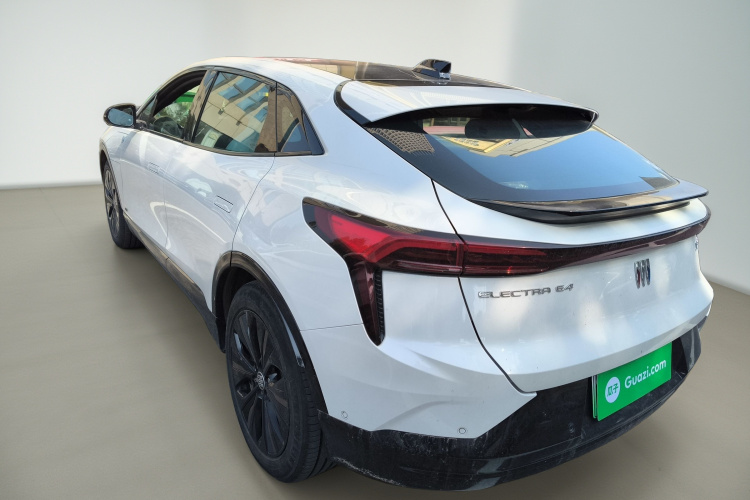 别克E4 2023款 GS版车身外观5