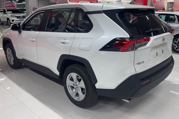 丰田 RAV4荣放 2024款 2.0L CVT两驱都市版车身外观6005