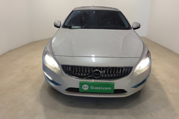 沃尔沃S60 2019款 S60L 改款 T5 智进进阶版车身外观2