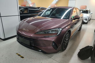 比亚迪 海豹07 DM-i 2025款 DM-i 1.5T 125km 旗舰型