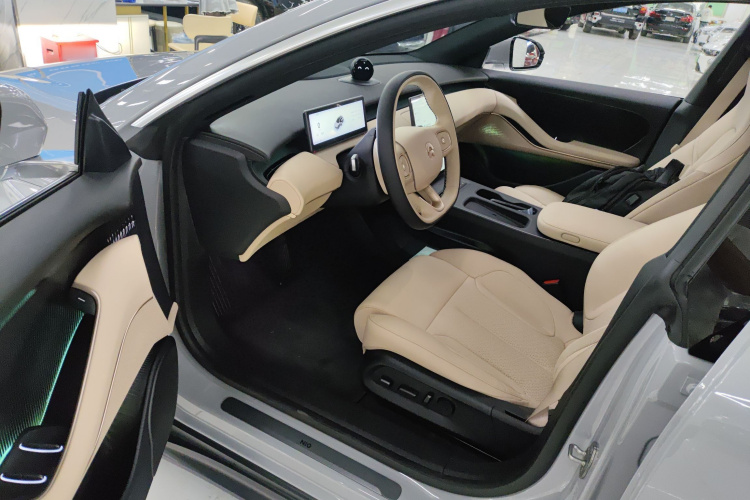 蔚来ET5T 2023款 75kWh Touring中控内饰20