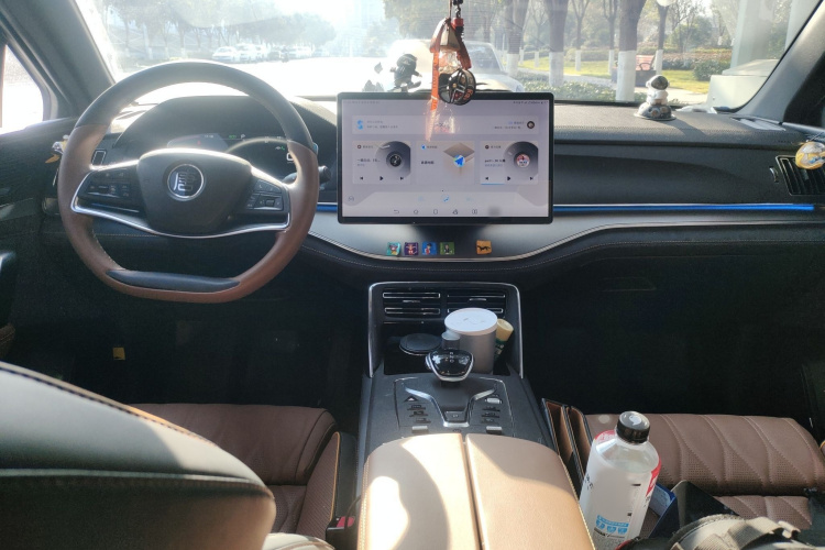 比亚迪 唐新能源 2021款 DM-i 112KM 尊荣型中控内饰7002