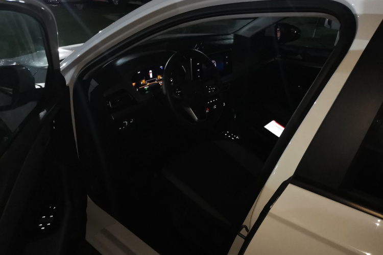 大众 朗逸 2023款 1.5L 自动得逸版中控内饰7003