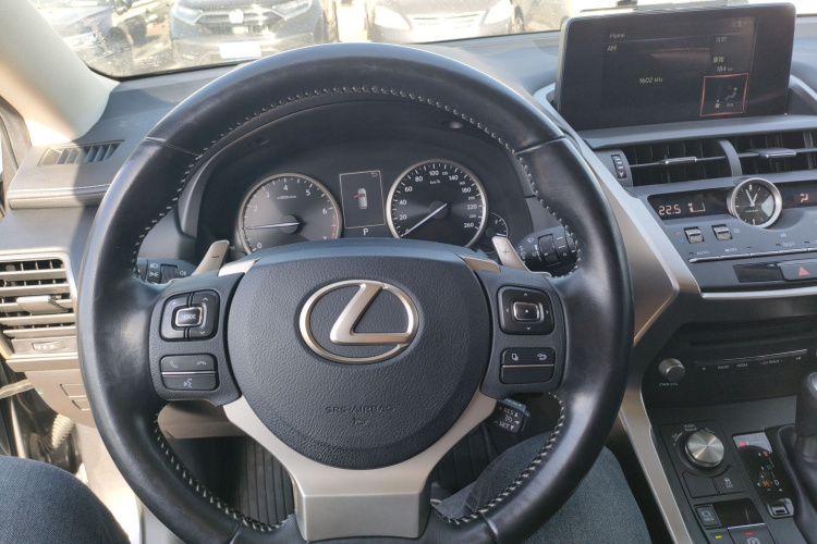 雷克萨斯NX 2020款 200 前驱 锋行版 国V中控内饰13