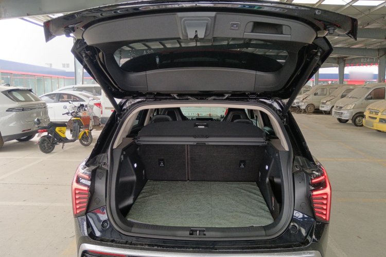 红旗HS3 2023款 1.5T 两驱善为版局部细节23