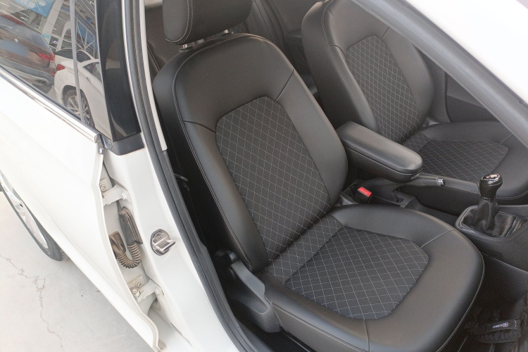 斯柯达 昕锐 2019款 1.5L 手动舒适版 国V局部细节41