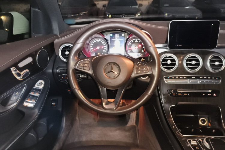 奔驰GLC 2018款 GLC 260 4MATIC 动感型局部细节13