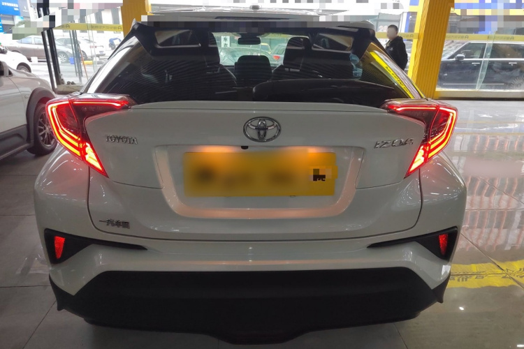 丰田 奕泽IZOA 2020款 2.0L 奕驰版车身外观6004