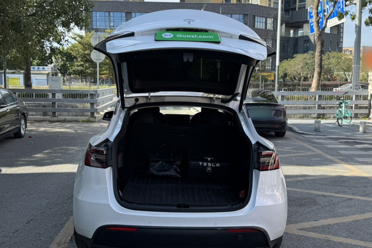 特斯拉 Model Y 2022款 改款 后轮驱动版局部细节23