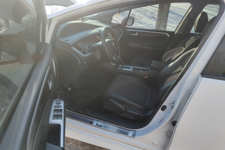 本田 杰德 2013款 1.8L 自动舒适版 5座中控内饰20