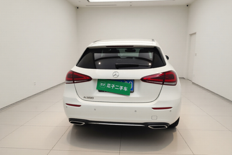 奔驰A级(进口) 2021款 A 200 时尚型车身外观6