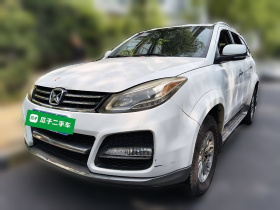 江铃 驭胜S350 2013款 2.4T 自动两驱柴油豪华版5座