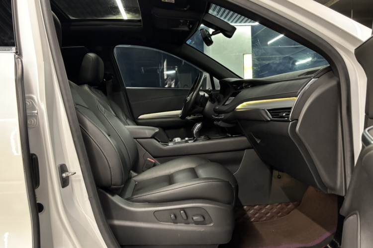 凯迪拉克XT4 2018款 28T 两驱领先型局部细节41