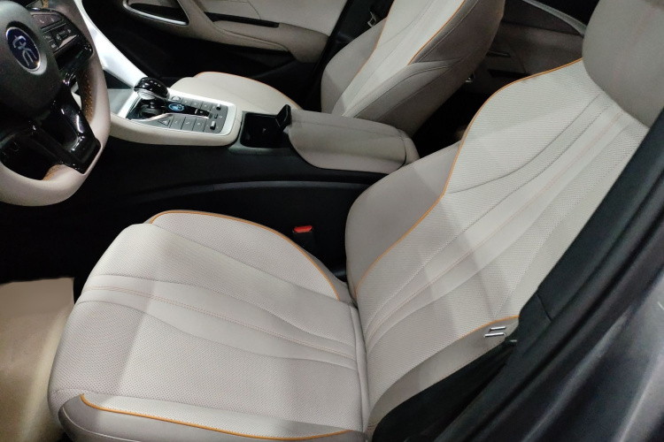 比亚迪 宋Pro新能源 2023款 冠军版 DM-i 110KM卓越型局部细节19