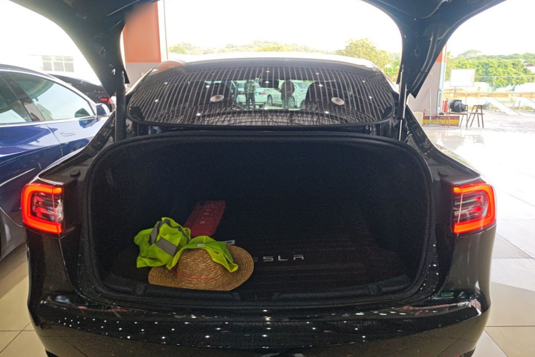 特斯拉 Model 3 2022款 后轮驱动版机舱底盘23