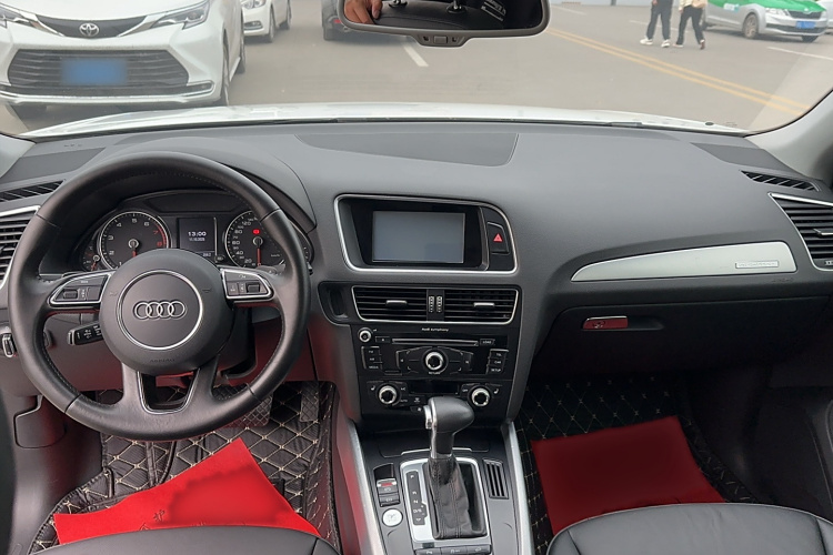 奥迪Q5 2017款 40 TFSI 技术型中控内饰7003