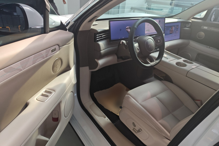 智己汽车 智己LS6 2026款 纯电 Max中控内饰20