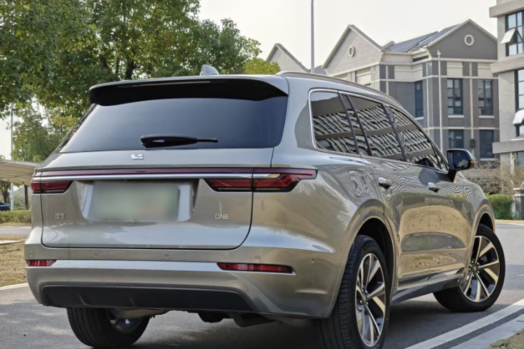 理想汽车 理想ONE 2021款 增程6座版车身外观6004