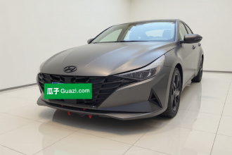 现代 伊兰特 2022款 1.5L CVT 20周年纪念款