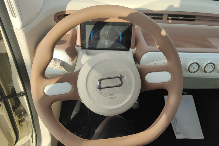 奔腾小马 2026款 222km 萌趣马 Plus中控内饰13