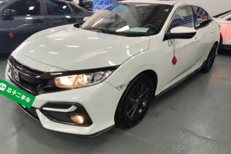 本田 思域 2021款 HATCHBACK 220TURBO CVT新锐控