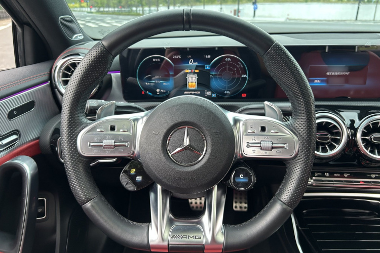 奔驰A级AMG 2022款 AMG A 35 L 4MATIC中控内饰7011