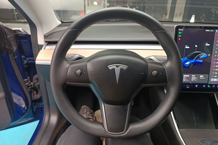 特斯拉 Model 3 2020款 标准续航后驱升级版中控内饰13